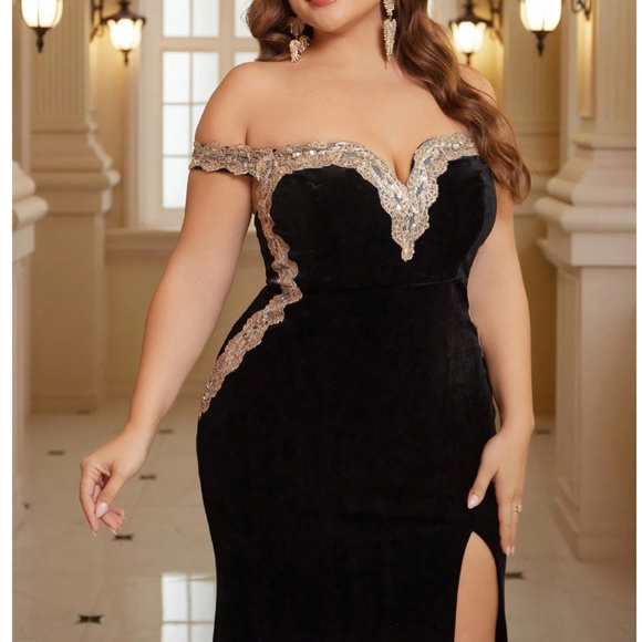 Plus Black Off Shoulder Split thigh Velvet Party Formal Evening Wedding Dress - Picture 4 of 5